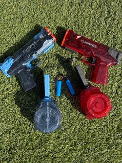 Kids water pistols - water guns