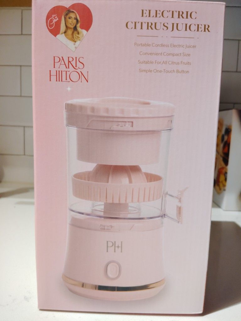 Paris Hilton Electric Citrus Juicer