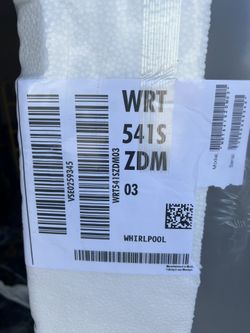 Whirlpool 21.3-cu ft Top-Freezer Refrigerator (Monochromatic Stainless Steel)
