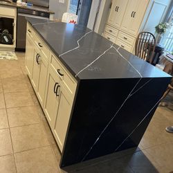 Quartz And Stone For Kitchen And Bath Countertops 