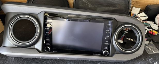 Toyota Tacoma OEM Radio