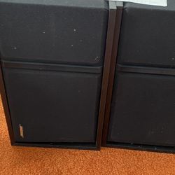 Bose Speaker And Stereo System