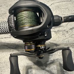 Lews Tournament Pro Rod With Icon Cushion Rod Fishing  Like New