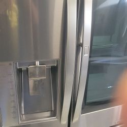 LG COUNTER DEPTH REFRIGERATOR NEW COMPRESSOR INSTALLED WORKS GREAT CAN DELIVER