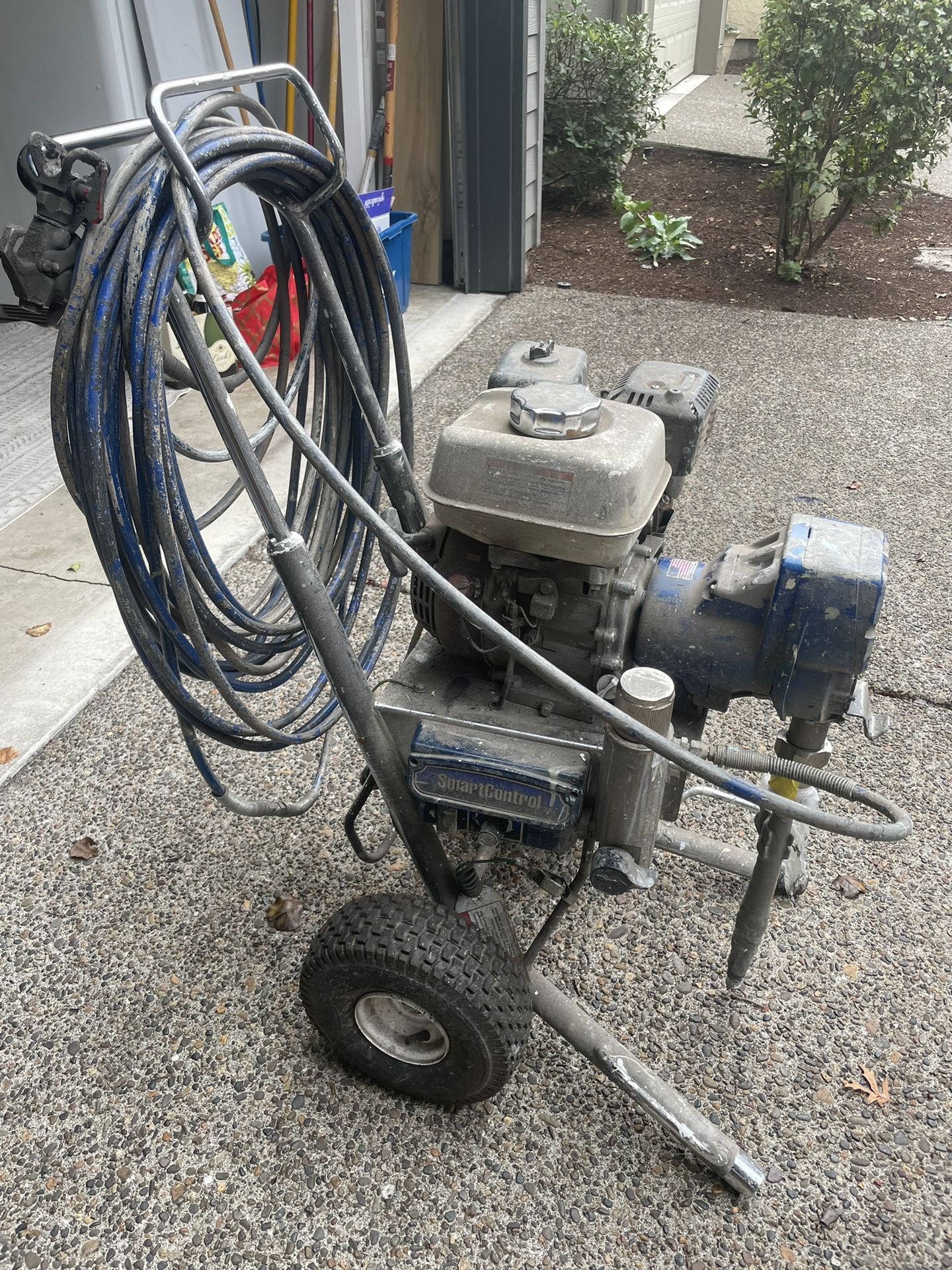 Graco GMAX 3400 Standard Series Gas Airless Paint Sprayer