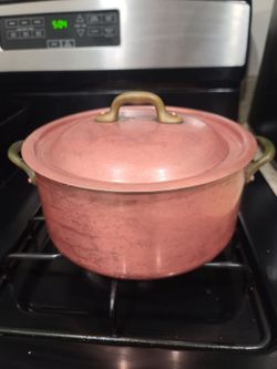 Heavy Copper pot. Made in france.