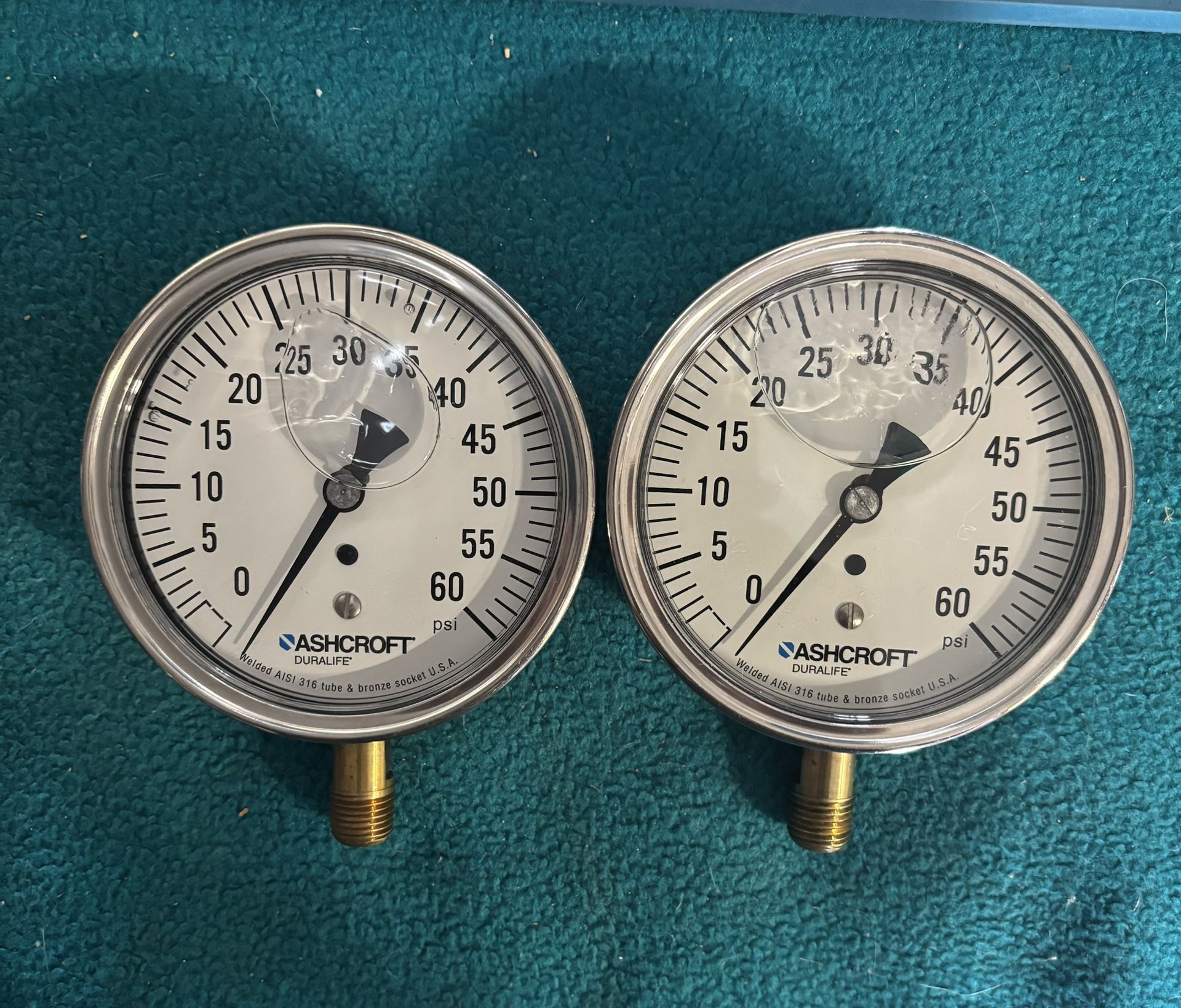 Ashcroft Duralfe 0-60 1/4” Liquid Filled Gauge (New)