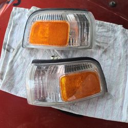 1(contact info removed) HONDA ACCORD CORNER LIGHT LEFT AND RIGHT SIDE OEM
