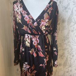 Lulus Short Floral Long Black Sleeve Dress Size Medium NWT 