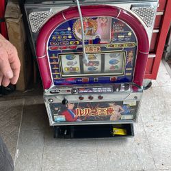 Slot Machine With Coins