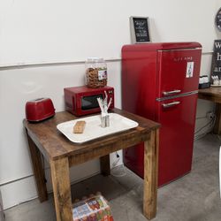 Vintage Refrigerator, Microwave & Toaster