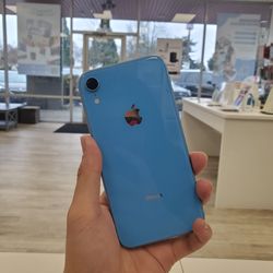 Apple iPhone XR (Unlocked) - Pre-Owned