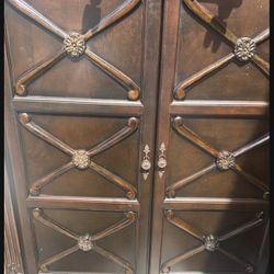 Dresser Two Piece Set 