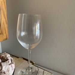 Wine Glasses , Set Of (6) .