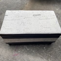 Paris Item Storage Trunk 37x22 