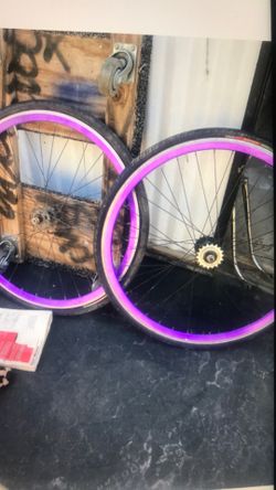 Flip fixed gear or free wheel