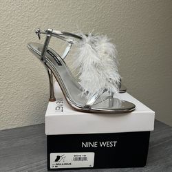 New Nine West Silver Heels With Feathers, Size 7