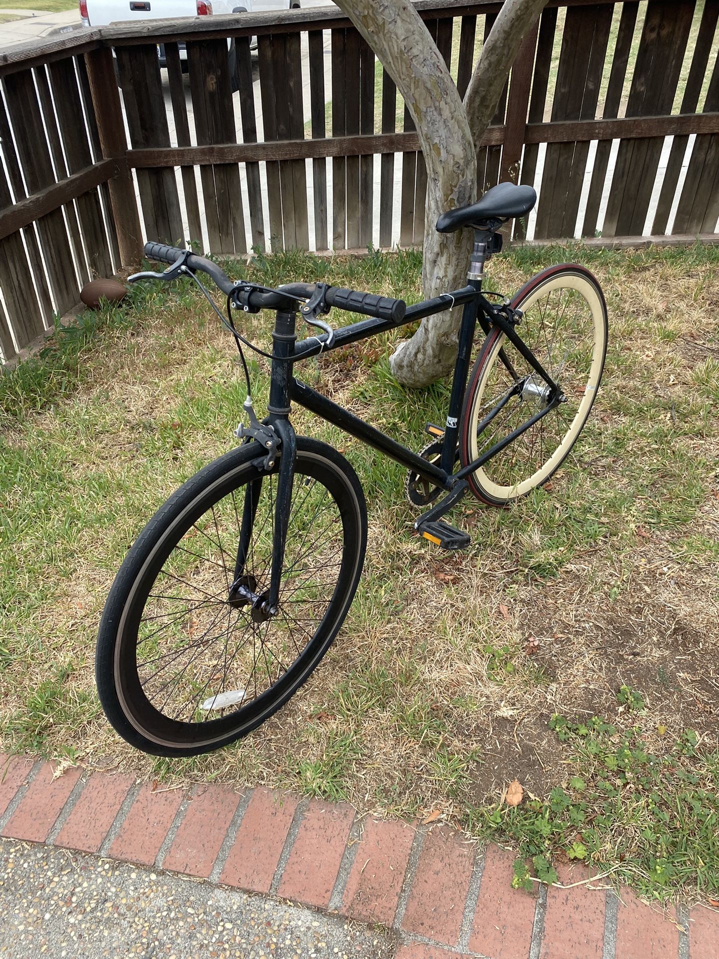 Fixie Single Speed Speed Bike In Good Working Order. $80
