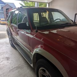1995 Ford Explorer