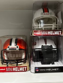 I’m selling everything as is I have a Johnathan Vilma auto graph helmet and yes the other 2 are for sale as well and I’m asking for 1000$ that’s my be