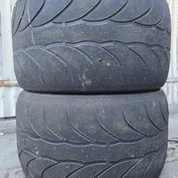 (2) 305 35 18 Kenda Tires 