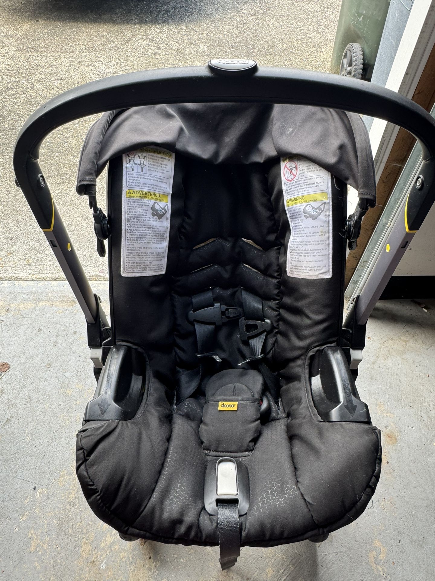 Doona Stroller With 2 Bases And Rain Cover