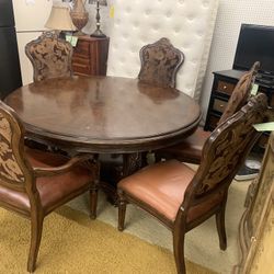 Dining Table 6 chairs 