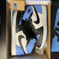 Jordan 1 Retro High OG UNC Toe (Size 8.5)