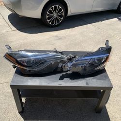 2017-2019 Toyota Corolla Headlights 