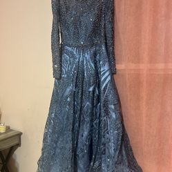 Dress (( Have Two Of The Same Dresses))