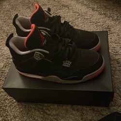 Air Jordan 4 Retro