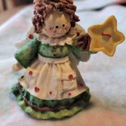 Vintage Christmas Rhyner/Enesco. Sweet Angel Holding A Star From The "Cute As A Button Collection".