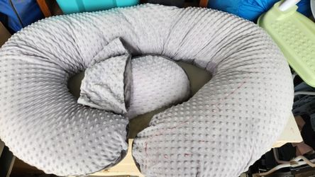 Pregnancy Pillow
