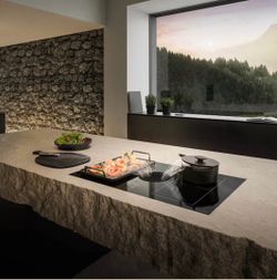 🔥 JennAir 36” NextGen Induction Downdraft Cooktop – New In Box – $3,999 🔥  Premium JennAir JIDT836SBL 36-inch induction cooktop with built-in downdr