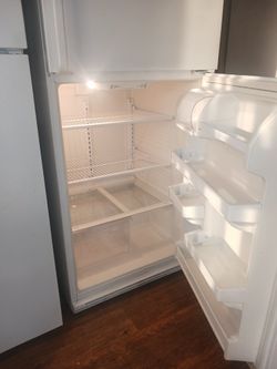 Refrigerator With Ice Maker