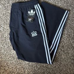 BRAND NEW ADIDAS PANTS  XXL