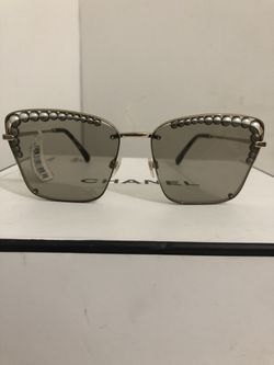 New Chanel sunglasses for Sale in San Antonio, TX - OfferUp