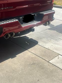Dual exhaust tips