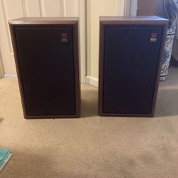 Vintage Kossfire Speakers Model 110