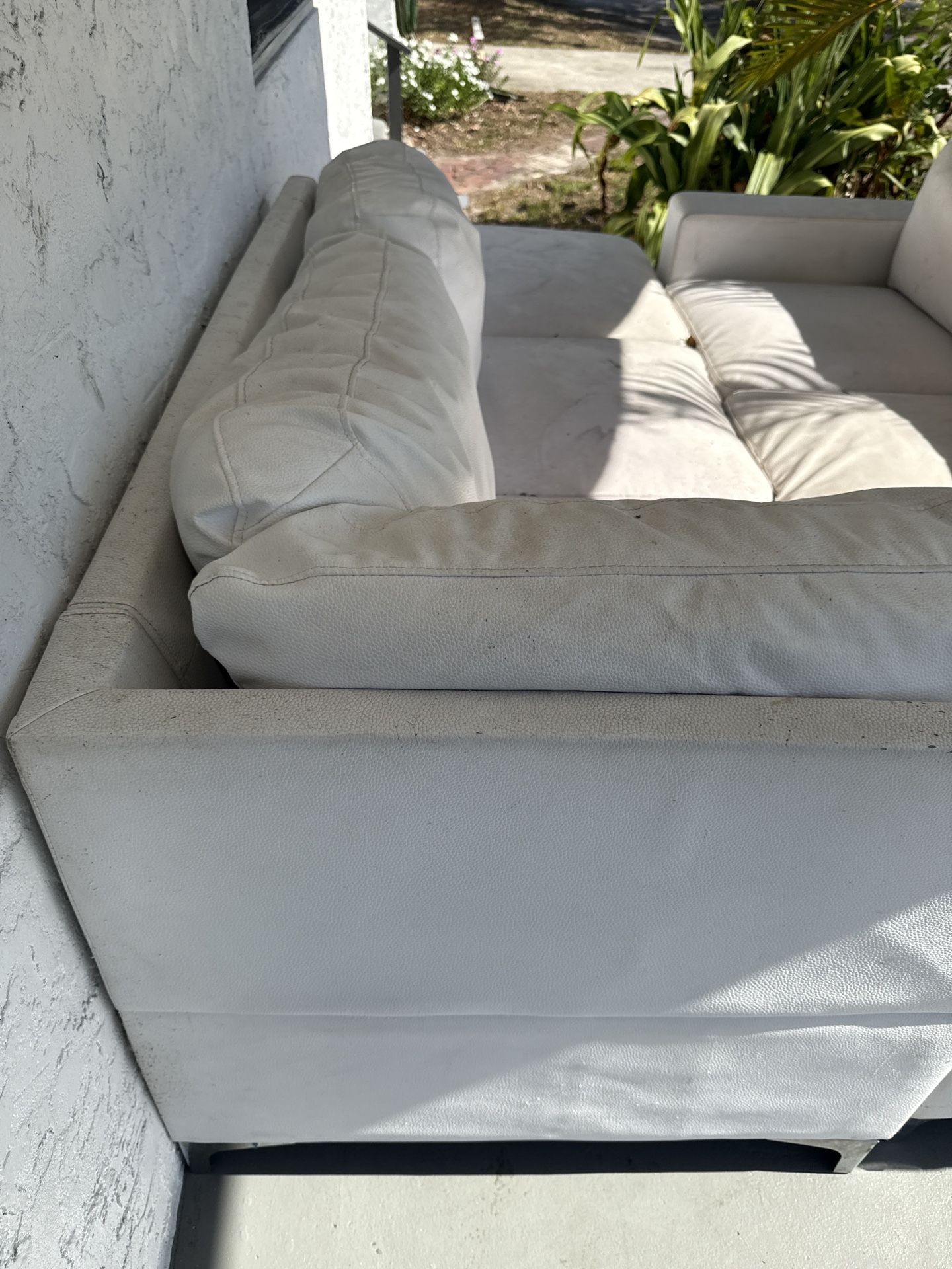 Free White Sectional Sofa – Needs Repair