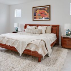 Cherry Wood King Bedroom Furniture Set 