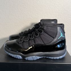 Size 10 gamma blue Jordan 11