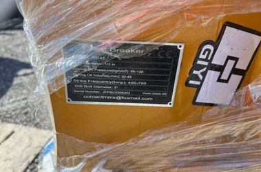 Cat 5 to 7 ton mini excavator hydraulic breaker