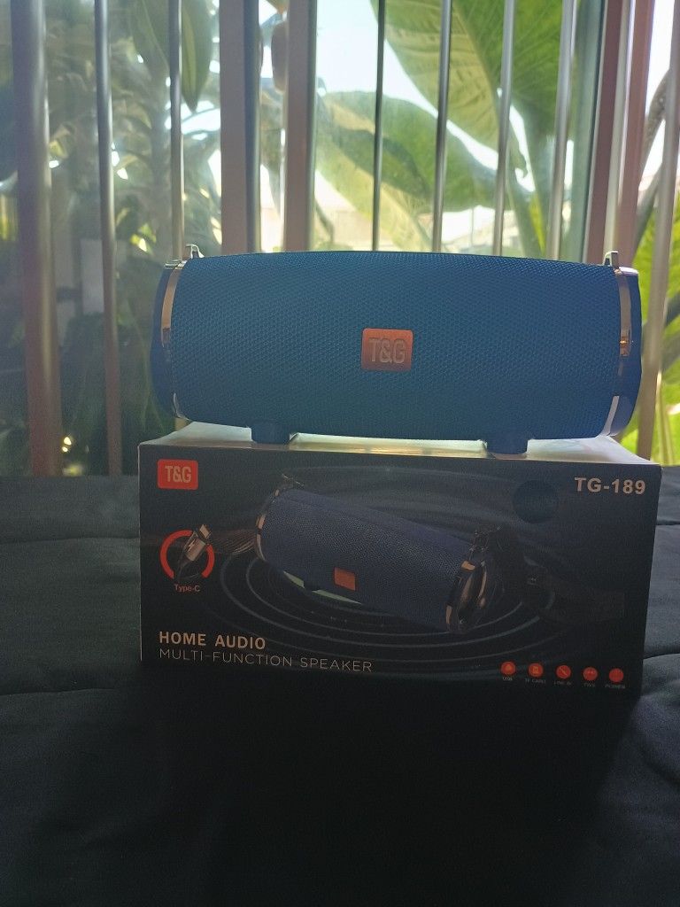 T&G XL Blue Bluetooth Speaker Fm Radio Usb