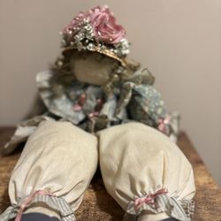 Free Porcelain dolls