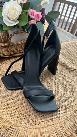 Forever 21 Heels Size 7.5