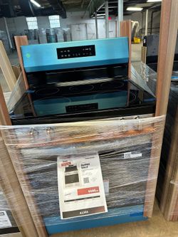 Frigidaire FCRE3062AS  Electric Range