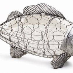 🐟 Unique Fish-Shaped Wire Basket – Nautical Chic Meets Functional Décor 🐟