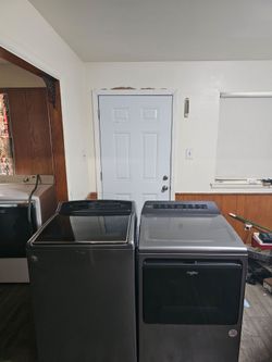 WHIRLPOOL STAINLESS STEEL WASHER AND DRYER NOT MATCHING SET BOTH ELECTRIC XL CAPACITY DELIVERY AVAILABLE FOR EXTRA FEE WE DO REPAIRS