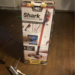 Shark Cordless Pet Pro Vacuum 